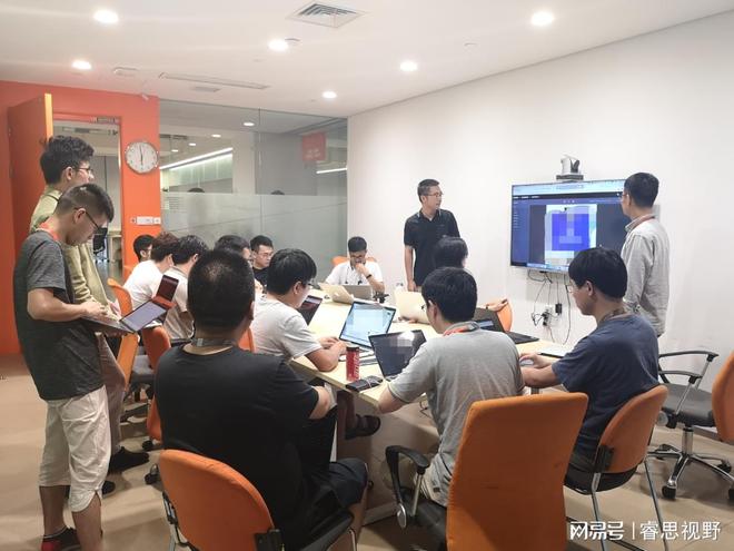 官網(wǎng)制作與網(wǎng)站搭建服務(wù)推廣：如何利用社交媒體實現(xiàn)精準獲客(圖1)